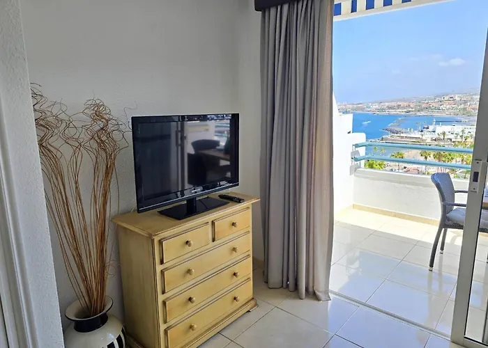 Апартаменти Atlantic View By Helloapartments