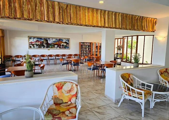 Апартаменти Atlantic View By Helloapartments *